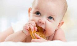 دندان در آوردن کودک و استفاده از ژل بی حسی