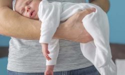 کولیک نوزاد را چگونه می توان درمان کرد؟